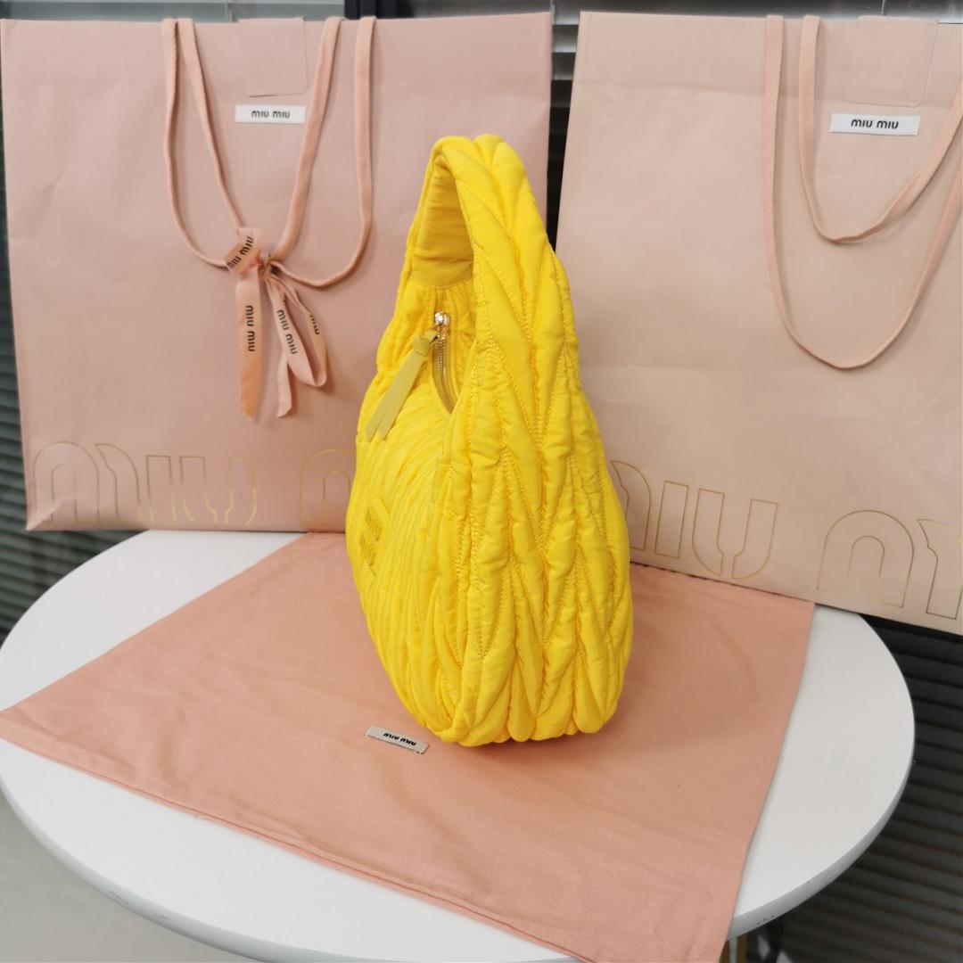 MiuWander handbag a new product of M family is made of environmentfriendly nylon The yarn is m