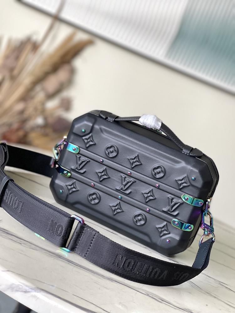 M2193521950 blackLouis Vuitton makes a time travel imagination If the brands traditional hard box were born in the space age what would it look lik