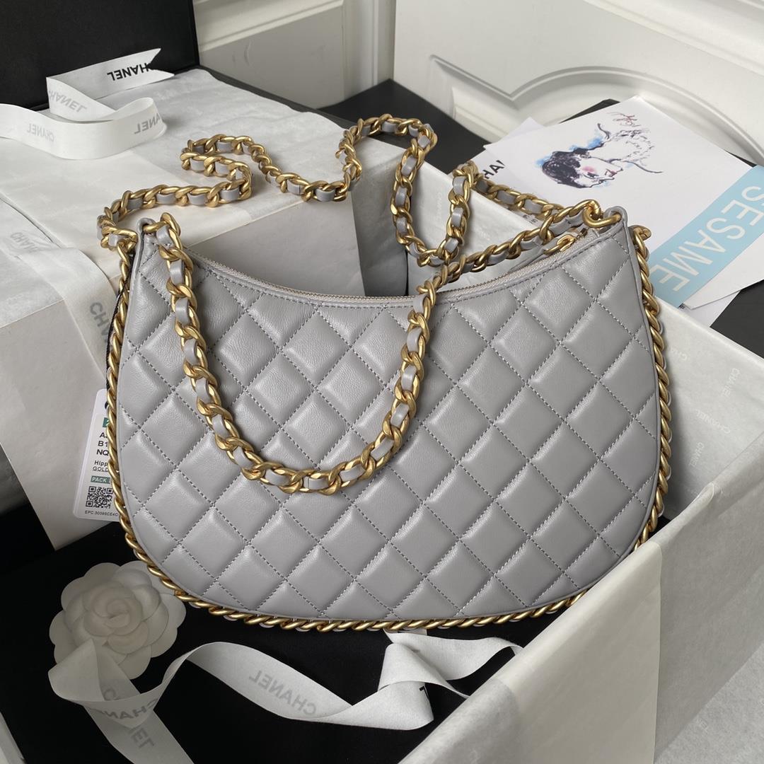 Chanel Xi Leather Bag 23B New AS4368The newly designed hobo binding is adorned with exquis