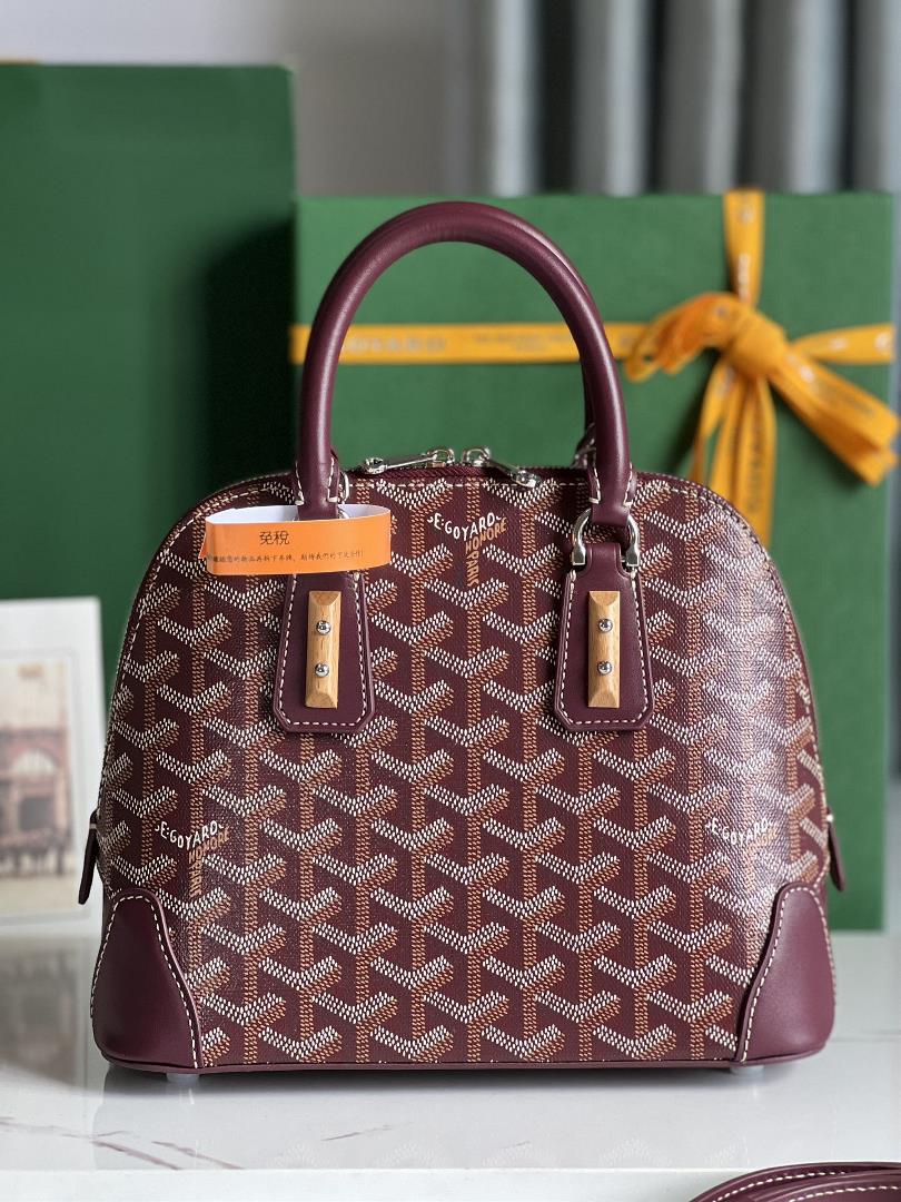 goyard Vendme Shell BagInheriting the brands unique craftsmanship style and exquisite technology d