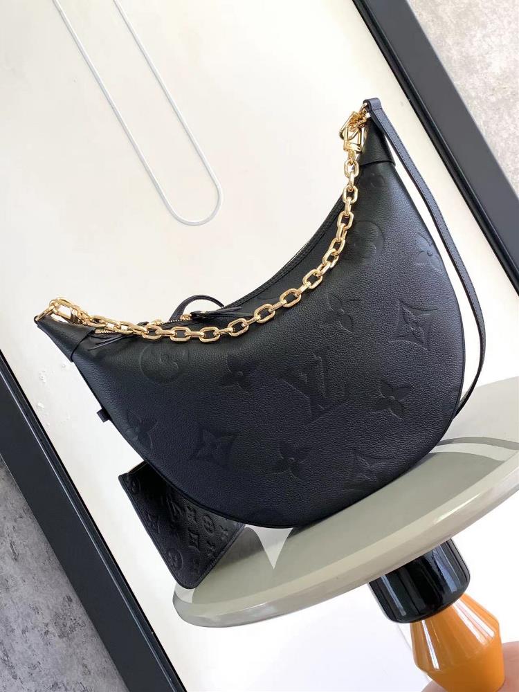 M46725 M46738 blackFeaturing soft Monogram Imprente cowhide leather to create a trendy half month silhouette that conforms to your body shape making