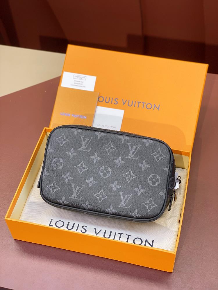 lv bagM43384wash bag