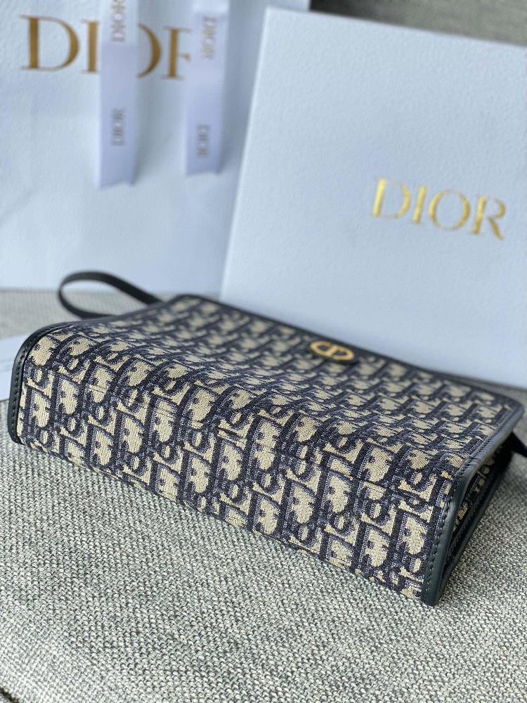 S2107UTZQM928TU3100 Dior handbag renovation is really fragrant I just sent a Montaigne 30