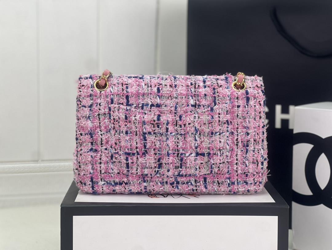 Chanel CF woolen series this is a bag that can be praised by all friends around us for it