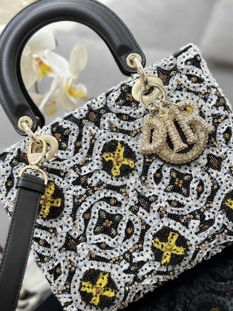 Lady Dior Limited Edition Customized Five Grid Embroidered Thin Yarn Beads with Sheep Ribs