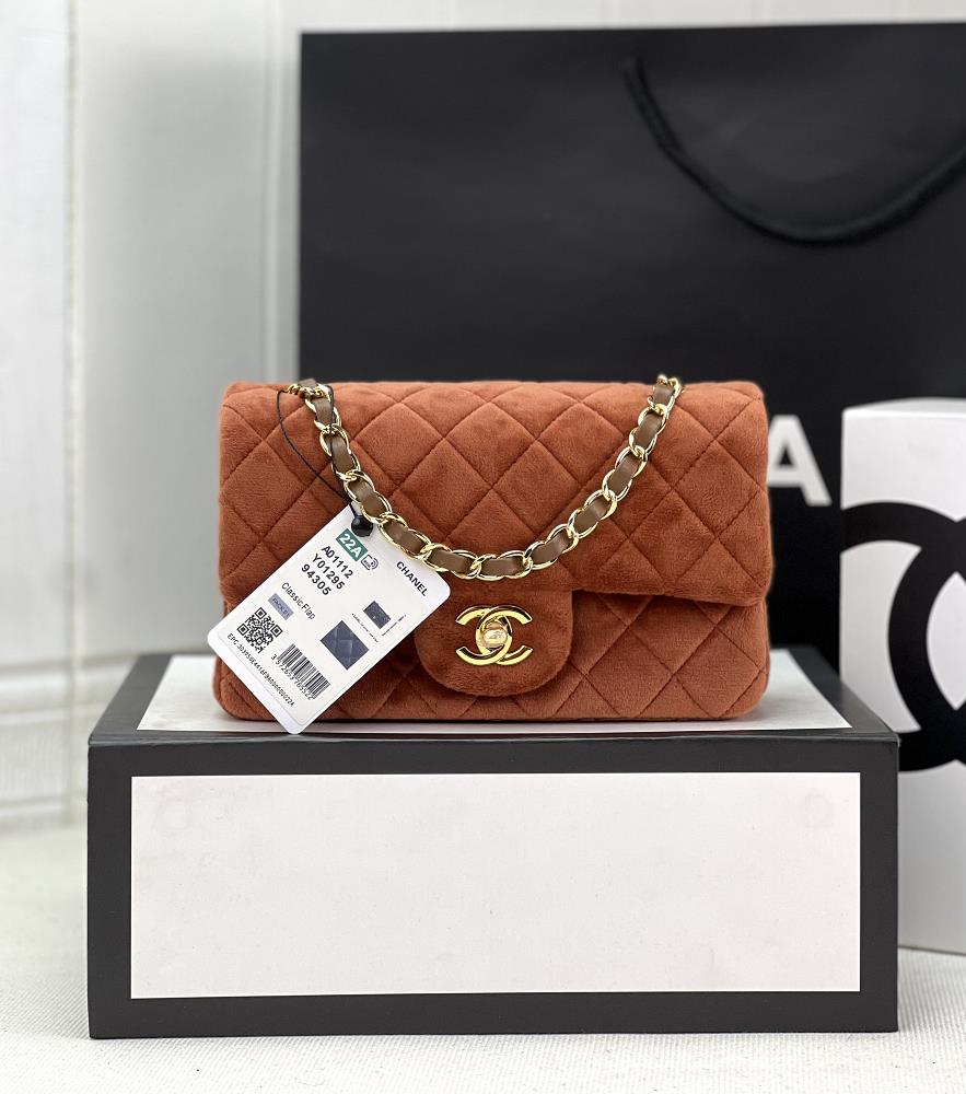 1116 Chanel CF woolen series this is a bag that can be praised by all friends around us for its beauty and elegance Upon closer inspection every ya