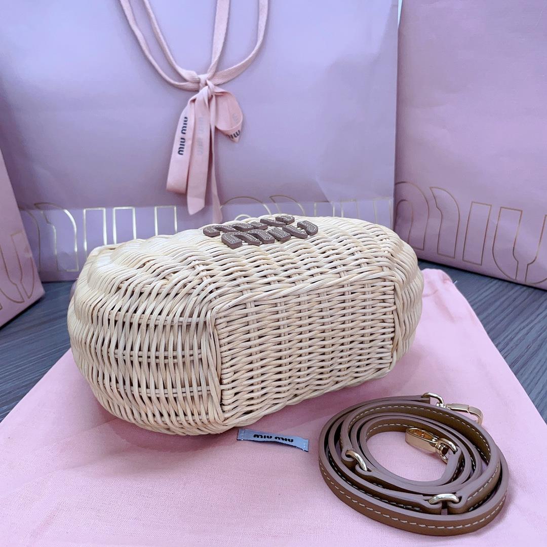 Family Ms new summer idyllic holiday style woven cabbage basket bag with leather logo logo sew