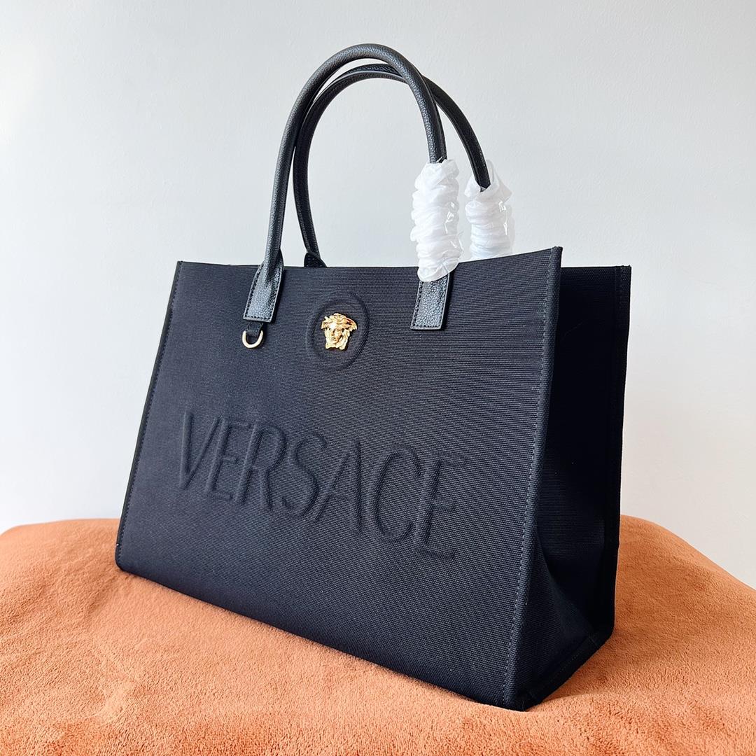 Versace Tote Bag AutumnWinter 2023 New Versace Jeans Tote Bag molded embossed letters concave 