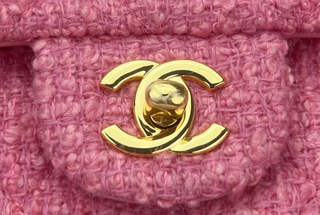 Chanel CF woolen series this is a bag that can be praised by all friends around us for it