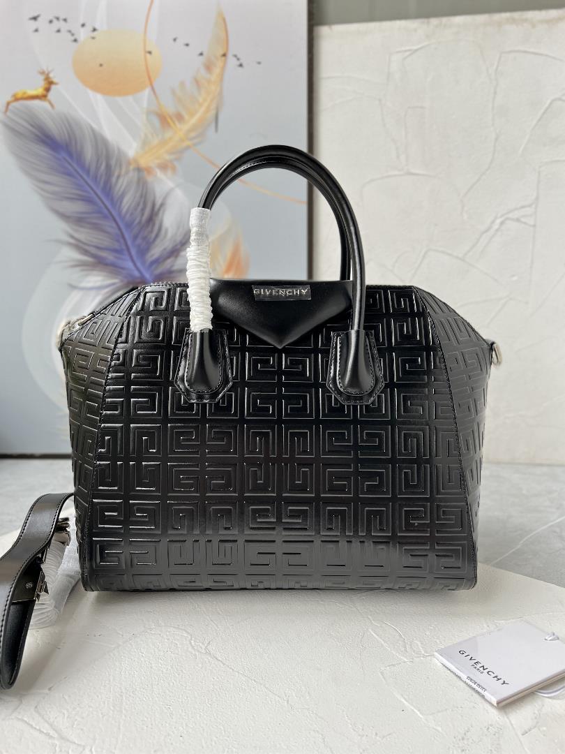 French GIVENCHY price adjustment 147030560 Aintong Embossed Letter New Handbag ClassicMINI ANT