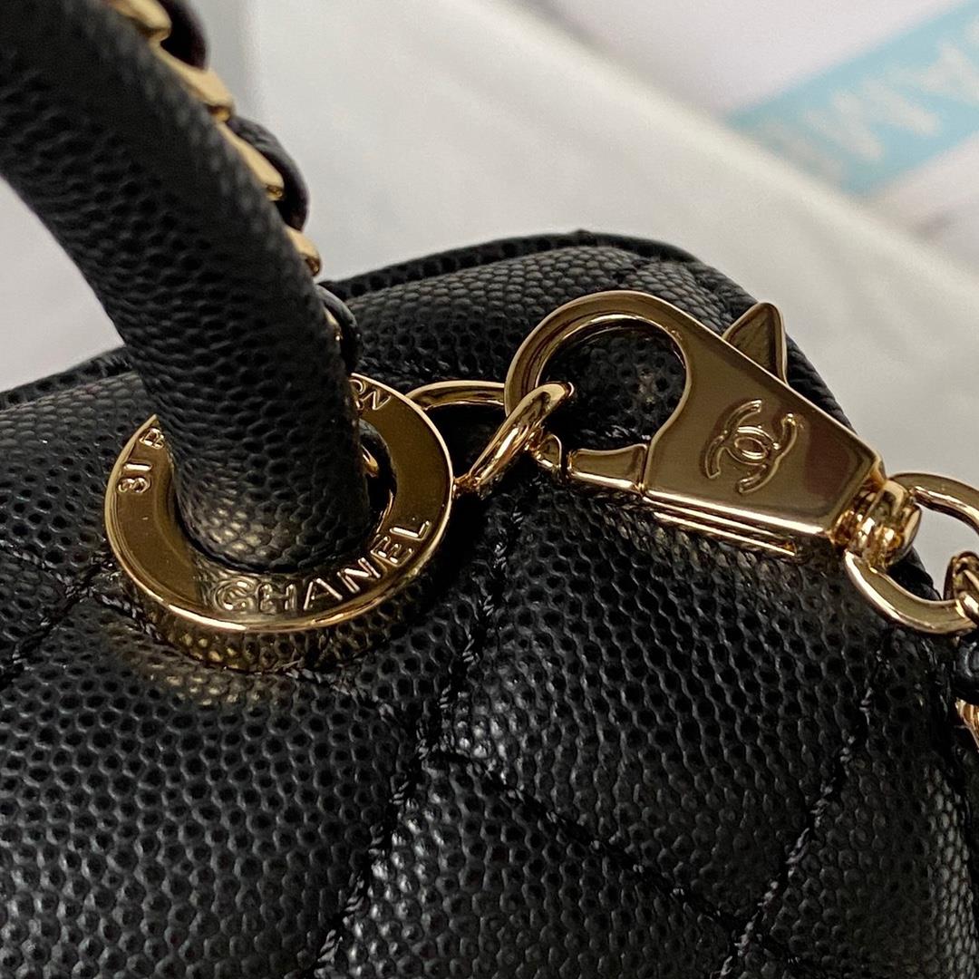 23p chanel model AS2215 chain handinlet cover handbags  professional luxury fashion bra