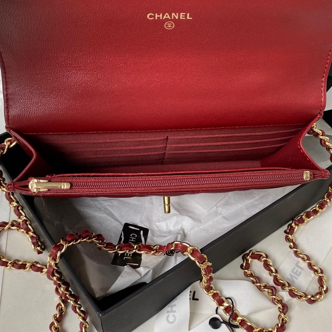 chanel New Pearl Handle AP3504 At first sight I fell deeply in loveImported lamb skin has