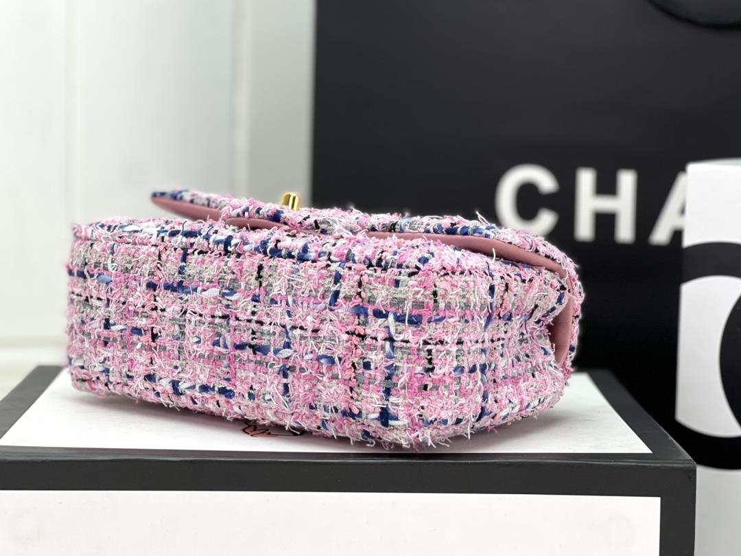 Chanel CF woolen series this is a bag that can be praised by all friends around us for it