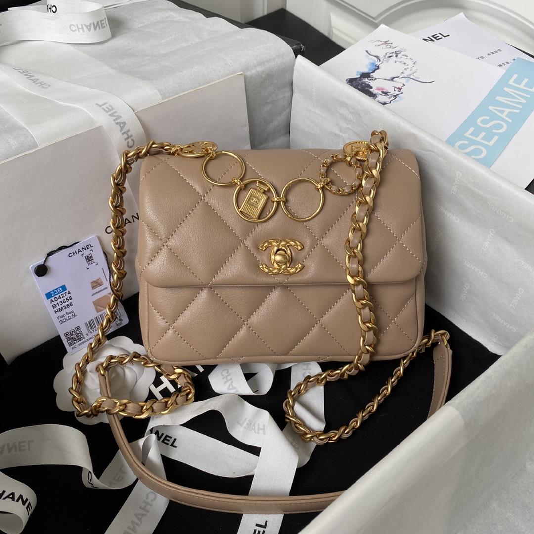 Chanel Gold Coin Flap Bag AutumnWinter AS4274Four leaf clover rice scented water bottle CF coin ski