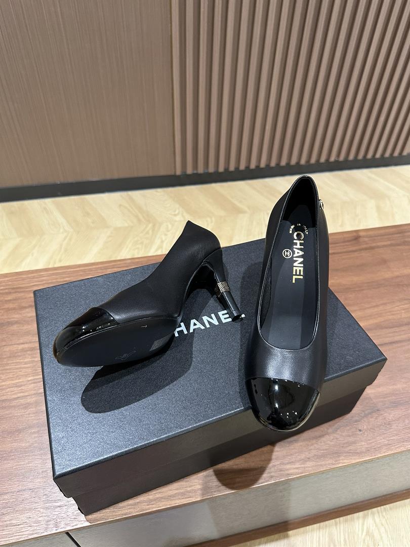 Chanel New High Heels Sheepskin Contrast Lacquer LeatherLeather sole with a height of 85CmSize