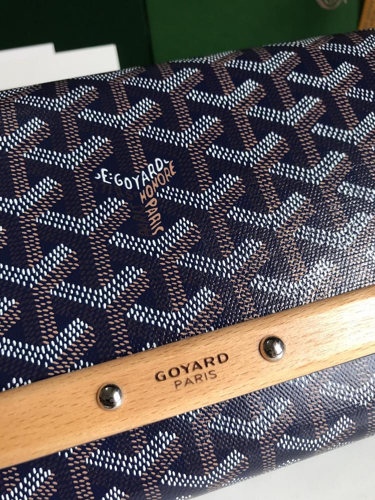 Fashion is all about expressing oneself and the Goyard bag allows you to do just that It