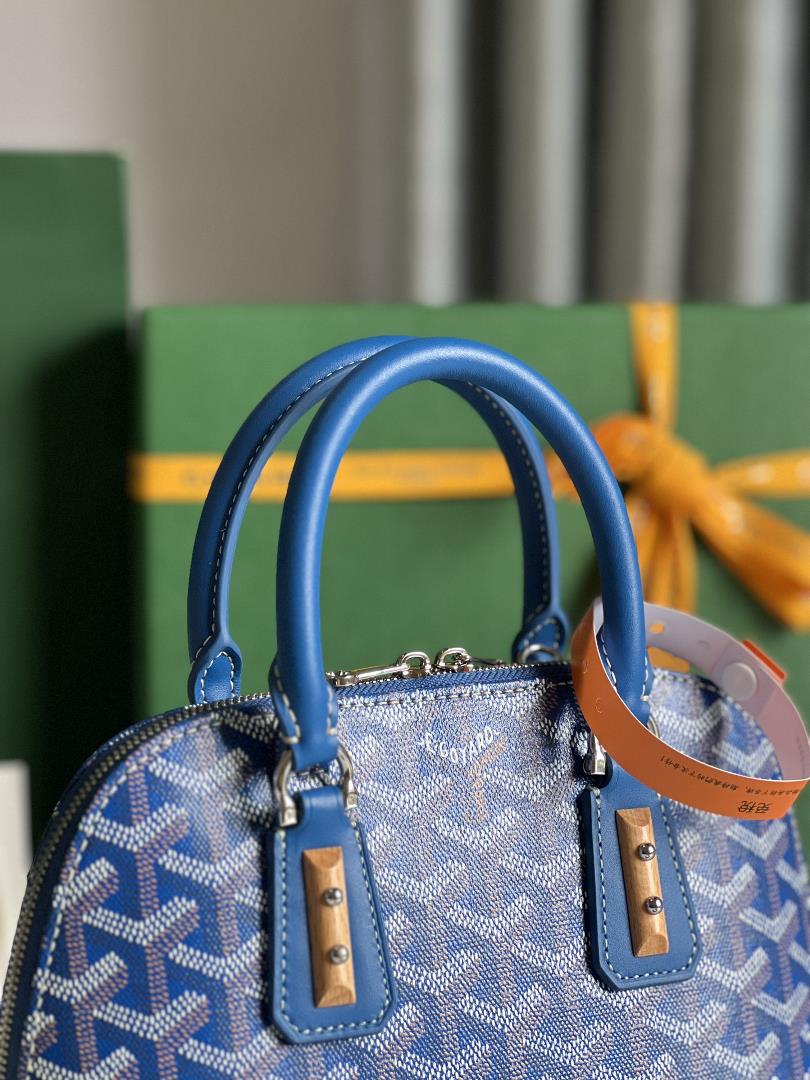 goyard Vendme Shell BagInheriting the brands unique craftsmanship style and exquisite tec