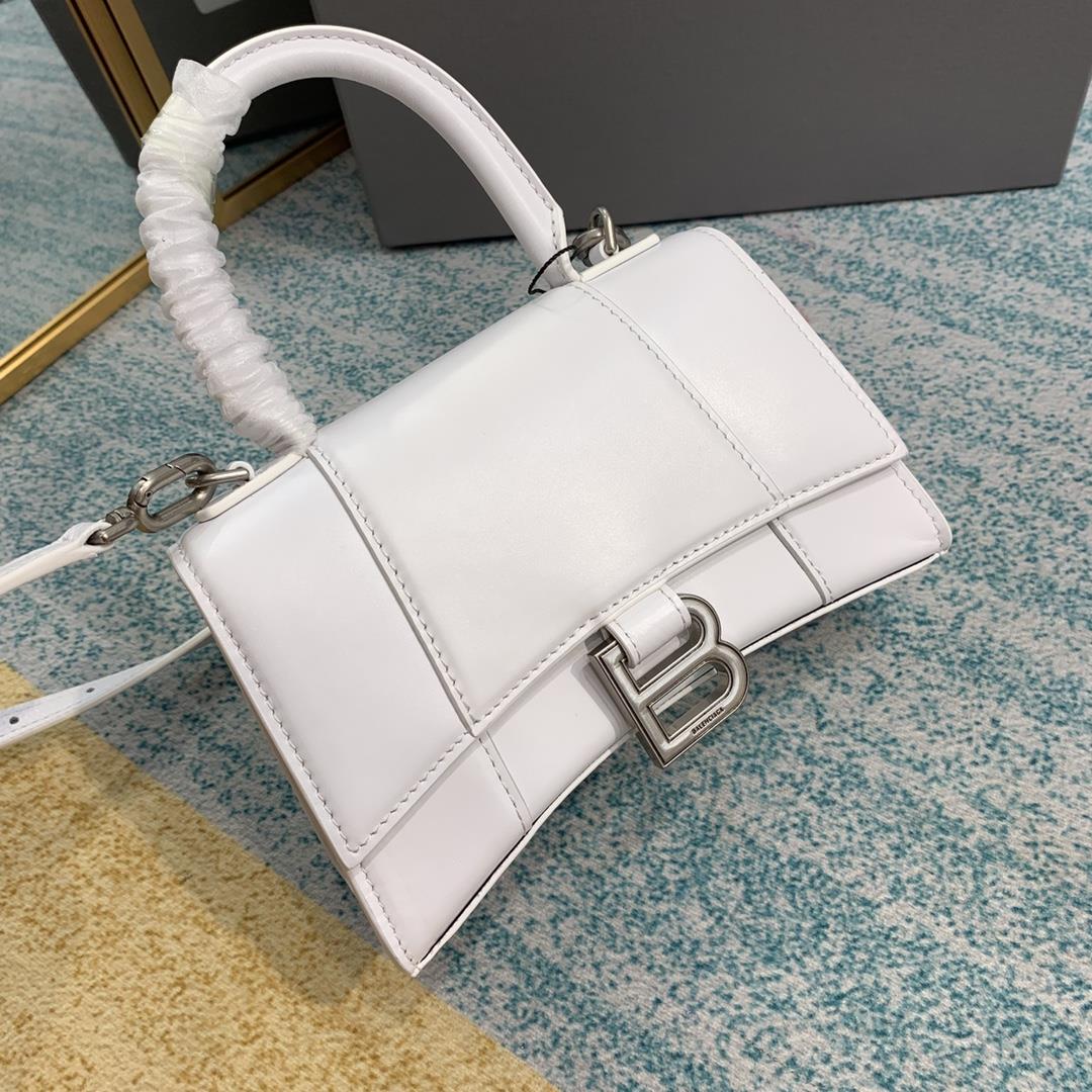 Calf Ice WhiteXs small  The hourglass bag that you have asked for N times is LaBalenciags heav