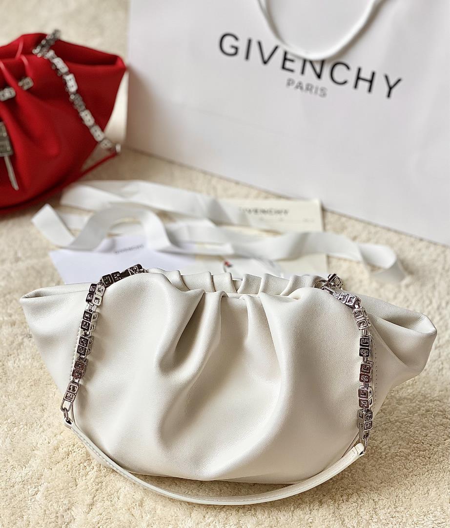 Top Original GIVENCYG HomeNew KennyBagI fell in love with this chain satchel at first sight Th