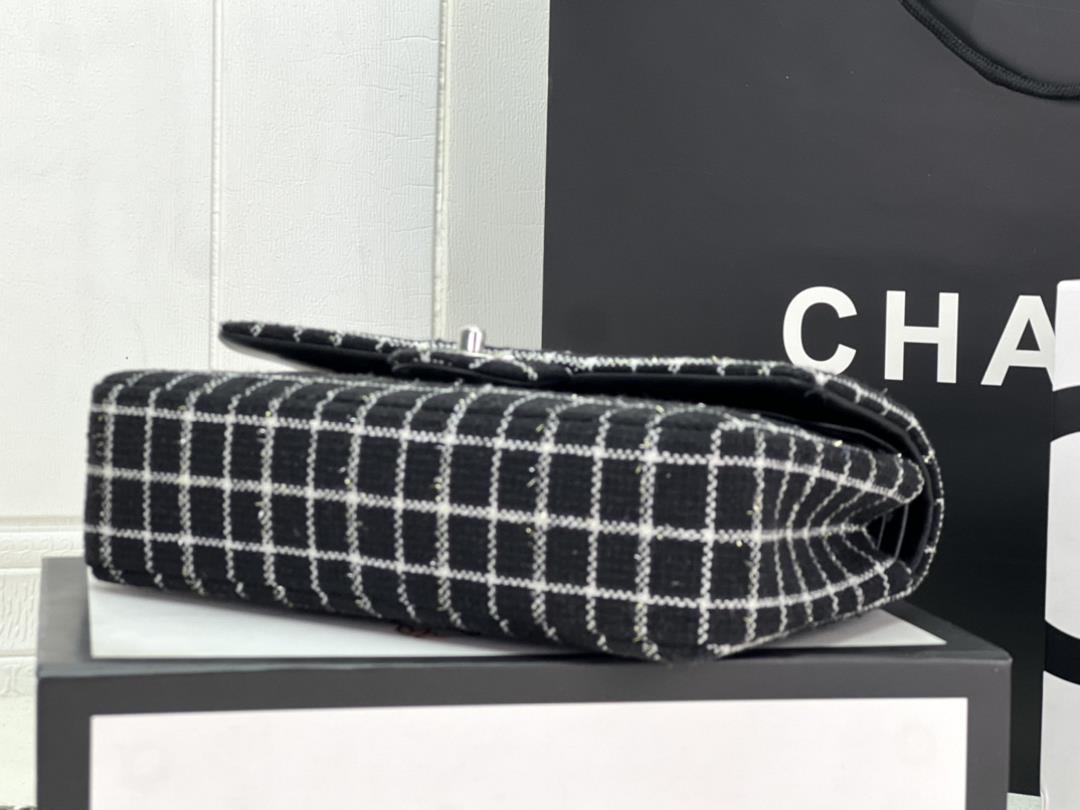 Chanel CF woolen series this is a bag that can be praised by all friends around us for it