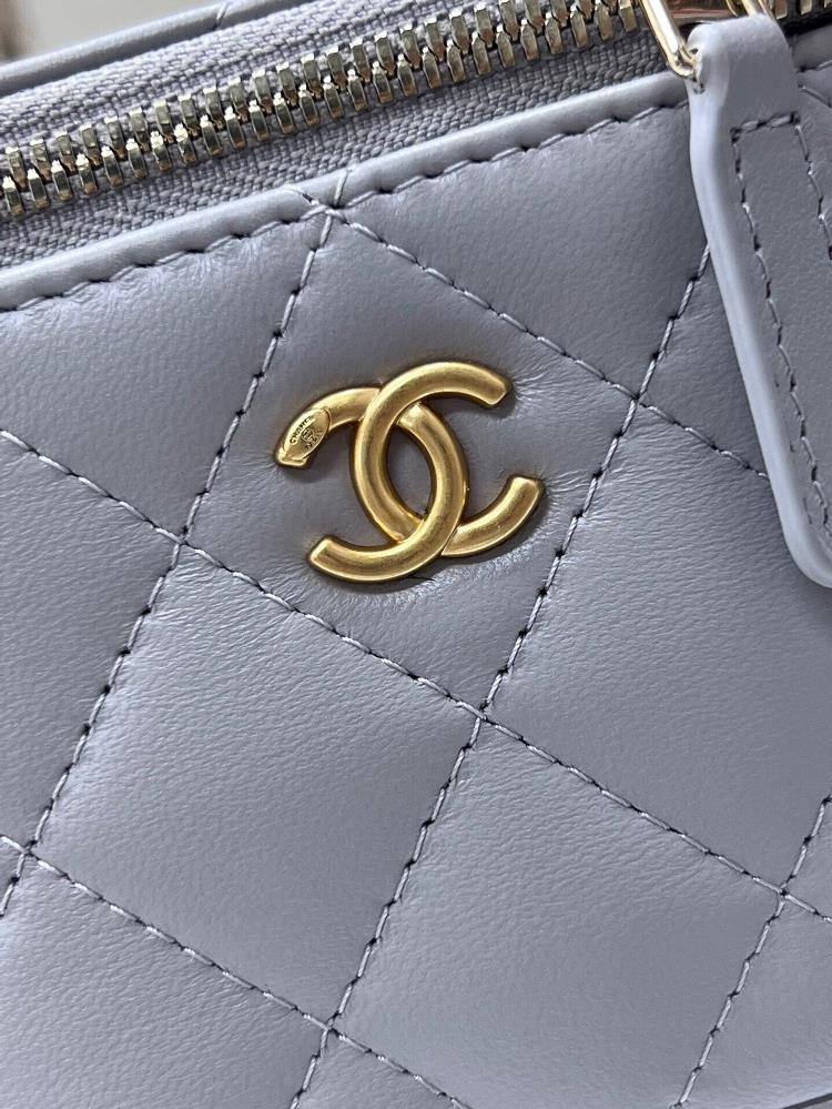 Chanel 23 new product new color haze blue small box adjustable chain small golden ball she