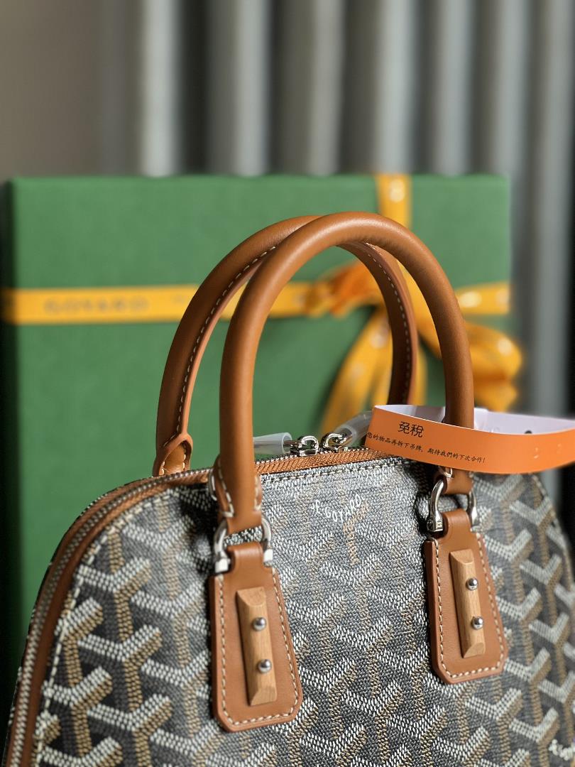 goyard Vendme Shell BagInheriting the brands unique craftsmanship style and exquisite tec