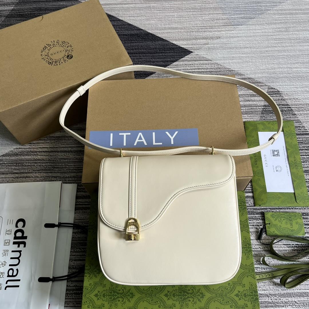 The complete packaging comes from exploring the origin of Gucci and the equestrian style design i