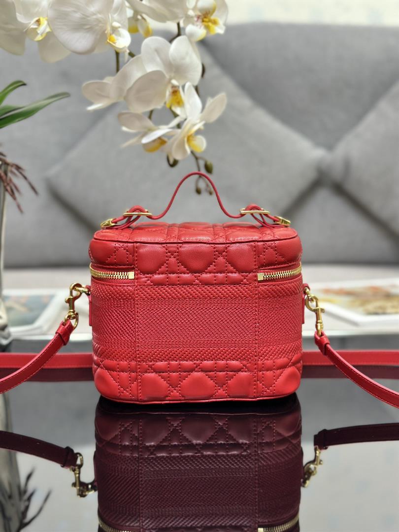 The ribbed DiorTravel handbag in the makeup bag showcases this seasons style Carefully crafted