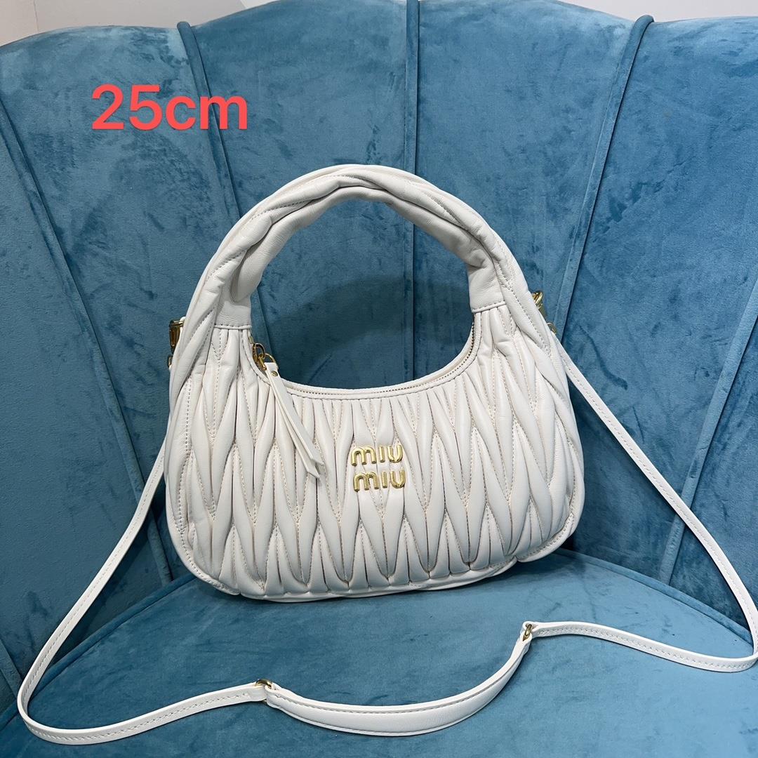 m Family 5bc153m New Product Miuwander Handbags Adopt Imported Lambskin Classic Brand Iconic Matela