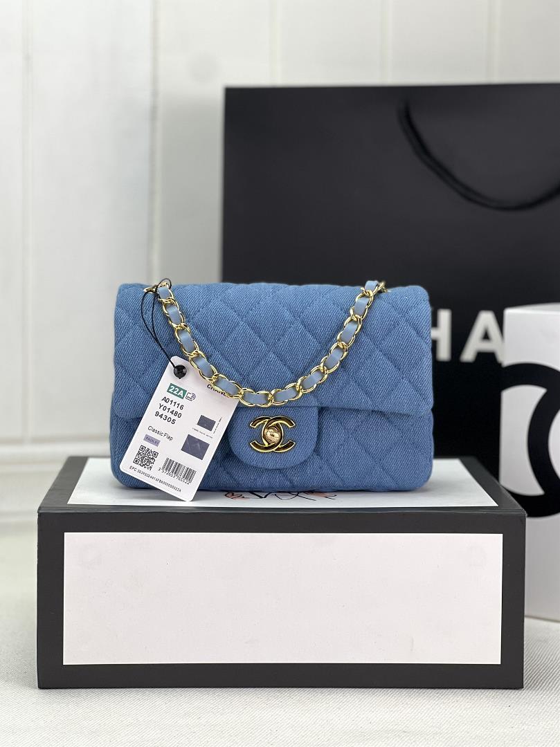 Chanel CF woolen series this is a bag that can be praised by all friends around us for its elegance