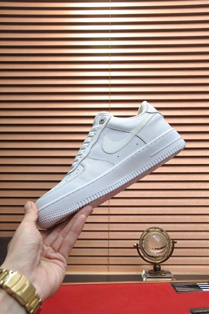 In conclusion the Couples Air Force One in NAPPA leather is the epitome of sophisticatio