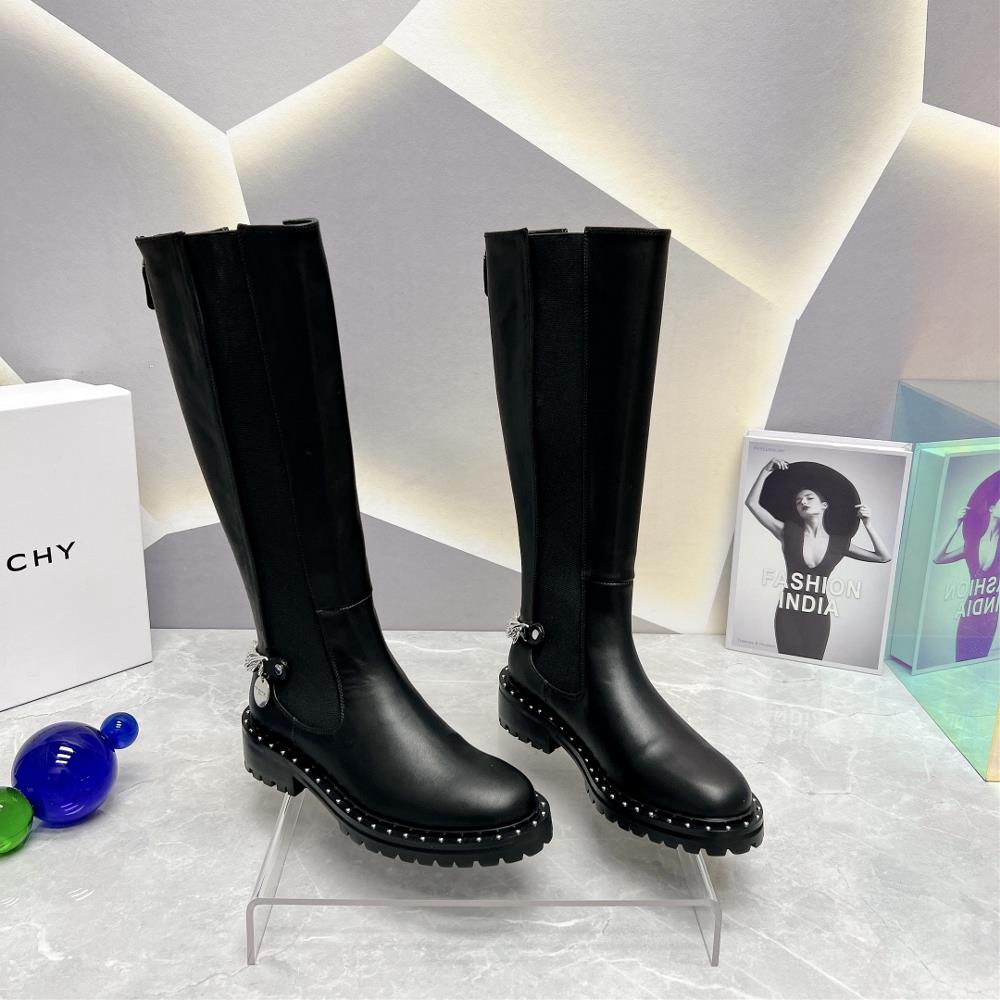 Factory toplevel version GIVENCHY 2023vs AutumnWinter New CollectionRound chain elastic bootsThe new flat bottom has a high exit rate in European an