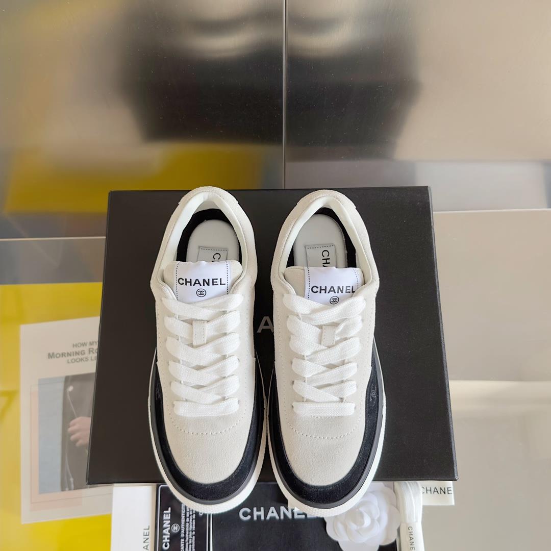 Top level version Low Chanel Chanel 23B Panda Color Sneaker Xiaoxiang Casual Sports Shoes