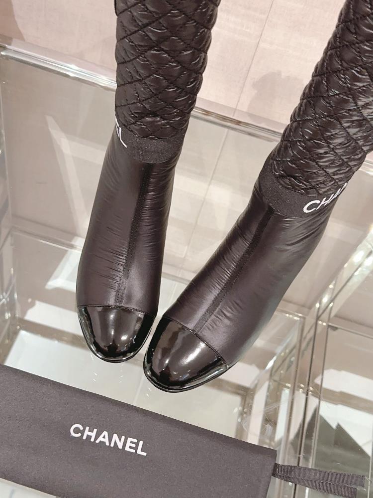 Xiaoxiang Chanel Autumn and Winter Down Thick Heels BootsThe down bun feels warm and light