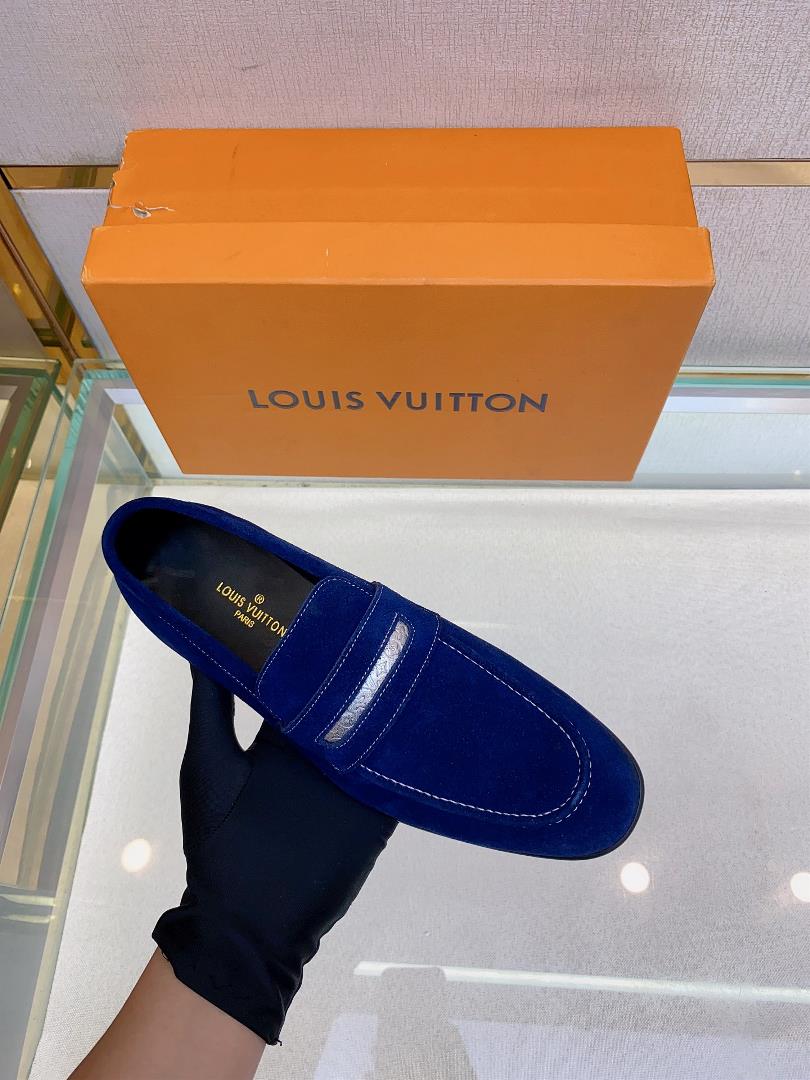 Lv brand  leather outsole SAINT GERMAN Slipon shoe This Slipon shoe leather shoes use imported