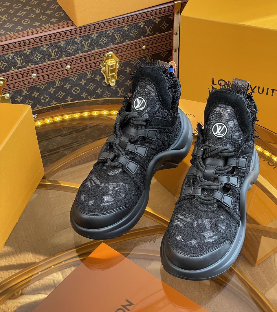 Louis Vuitton LV Sports Lace Dad Shoes Archils latest Paris fashion season runway style The fa