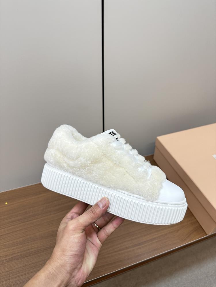 The first thing that caught my eye about these sneakers is their unconventional material