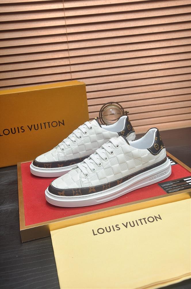 LOUIS VUITTON LV The official website of Louis Vuitton is proud of the original and popular LV The original factory cowhide material is 11 original