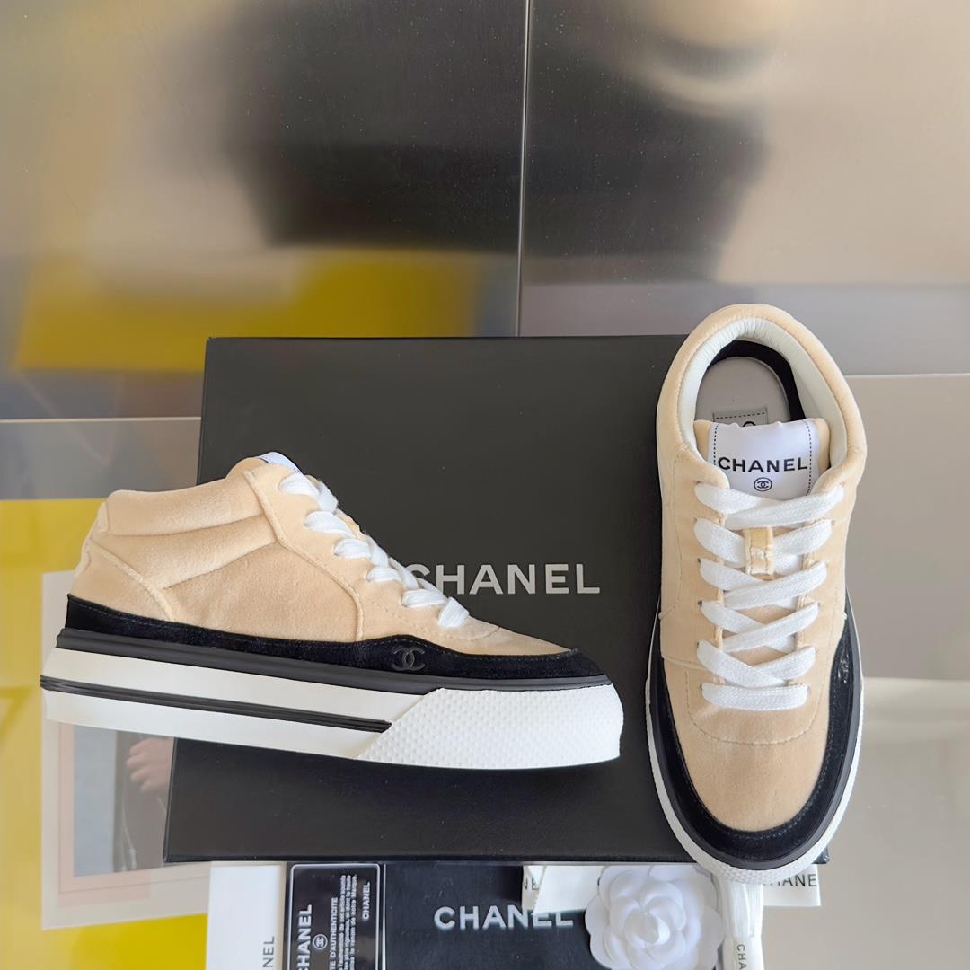 Top version Chanel Chanel 23B Panda Color Sneaker Xiaoxiang Casual Sports Shoes Thick Sole