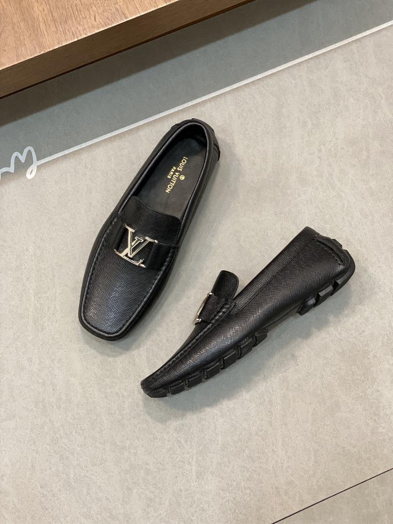 Louis Vuitton LUXEMBOURG SAMOTHRACE series of bean shoes made a remarkable debut on the s