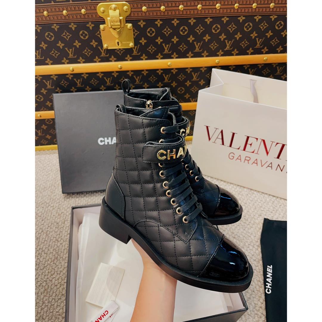 Latest Martin Boot Collection The top tier show series Chanel Xiaoxiang a new autumn and