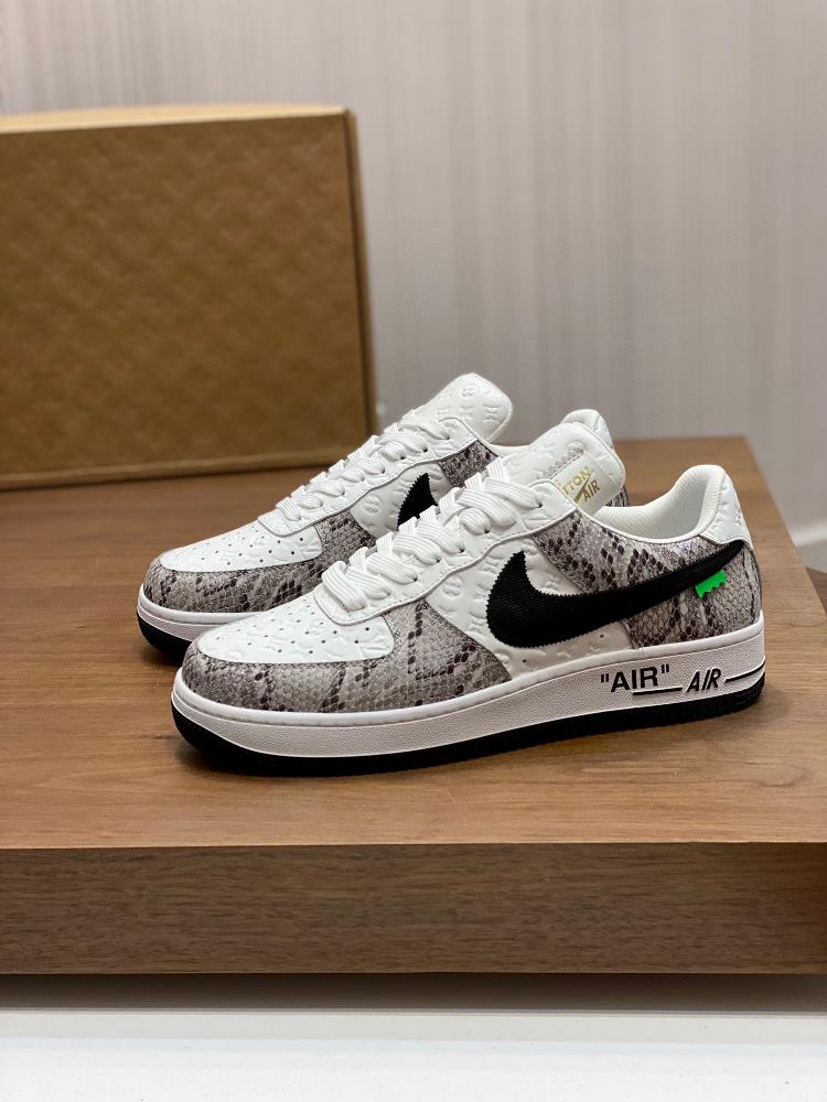 Louis Vuitton x x Nike co branded model is designed to basically follow the style of THE TEN The Swoosh line and tongue label have a familiar visual