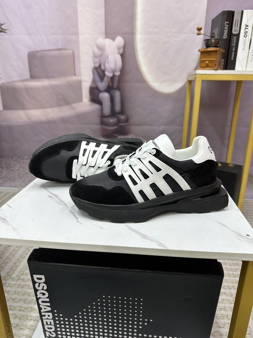 DSQUARED2 casual sports shoes are available in the Z cabinet simultaneously The original confi