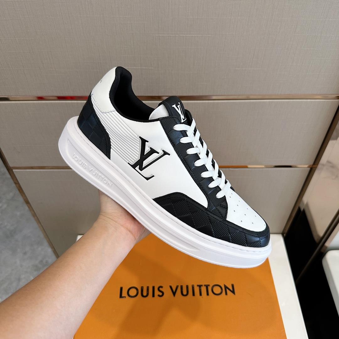 lv BevetyHils Mens ShoeSet off the square pattern with soft cow leather and the brand lo