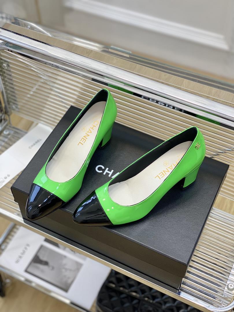 Chanel 23C Early Autumn Collection Mary Jane Single ShoeI really fell in love at first gla