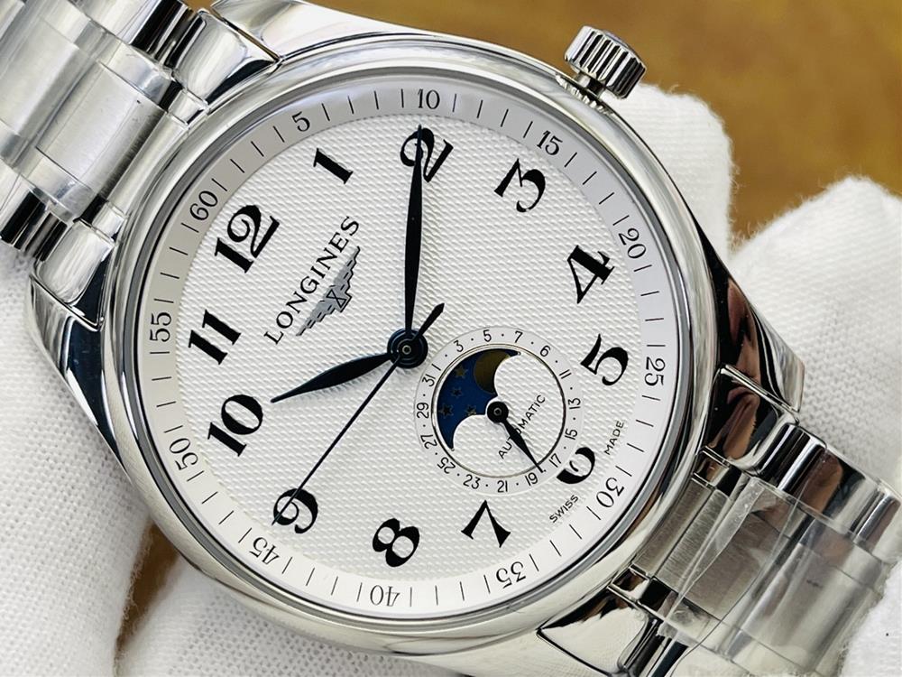 LG Factory Wall Cracks recommends the creation of the Longines Moon Phase Wristwatch the Longines Master Collection L29094783 is simple and elega
