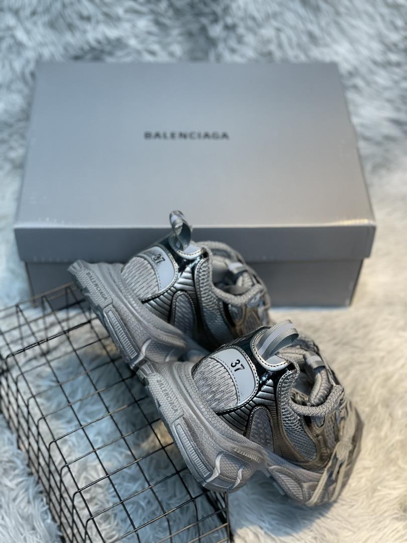 High version Balenciaga Balenciaga Balenciaga sneakers Grey BlueFrench highend luxury bra