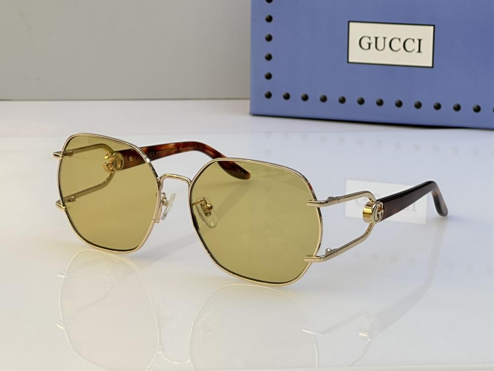 Gucci Glasses GG1563S A Fashion Statement Like No Other