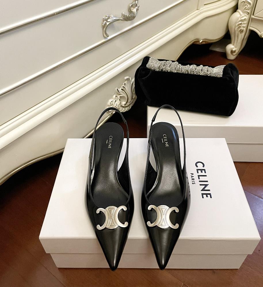 three hundred and twentyCelines most beautiful and latest black silver pointed kitten heel iconic single shoeHigh grade and elegant with a slim and