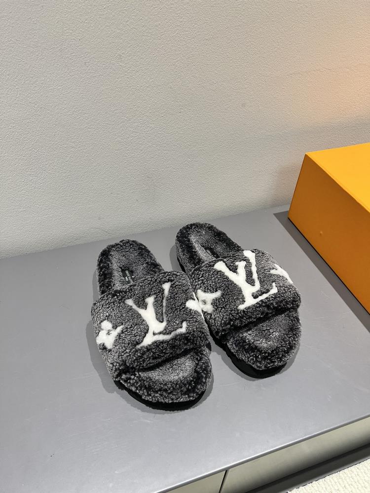 Factory LV wool slippers with thick soles and lamb wool slippersLV donkey brand Teddy lamb